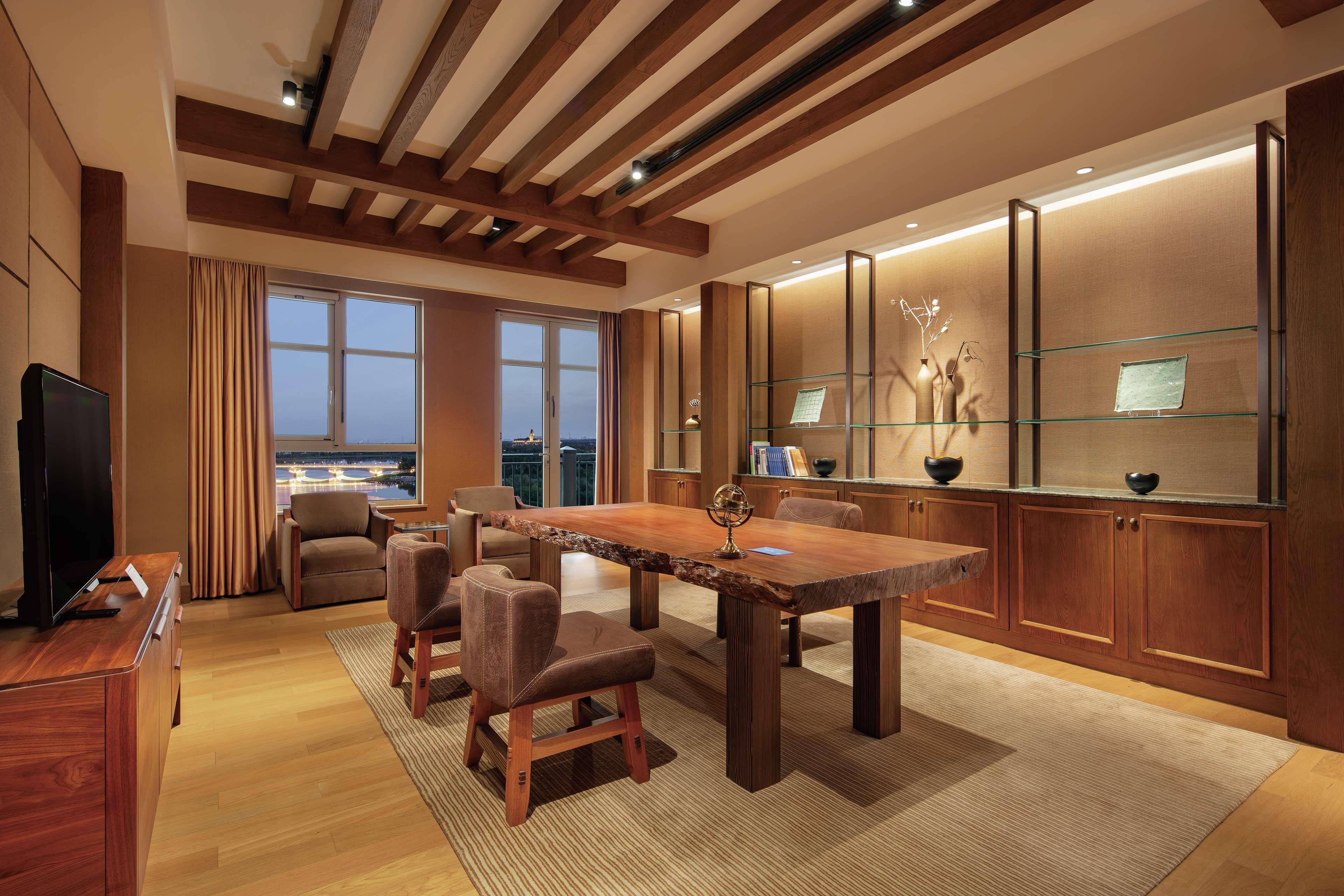 Отель Hilton Wenan Langfang Экстерьер фото