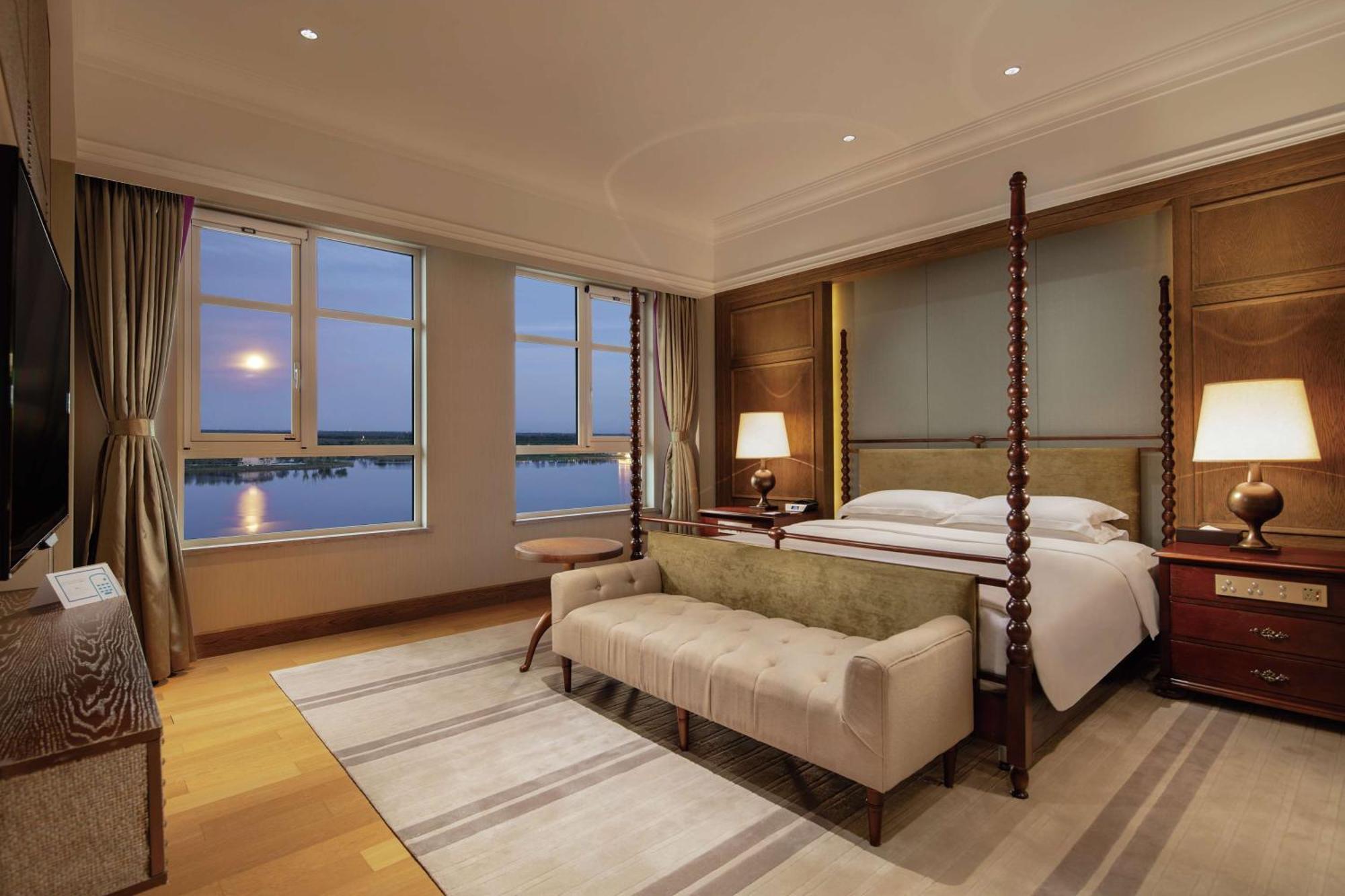 Отель Hilton Wenan Langfang Экстерьер фото