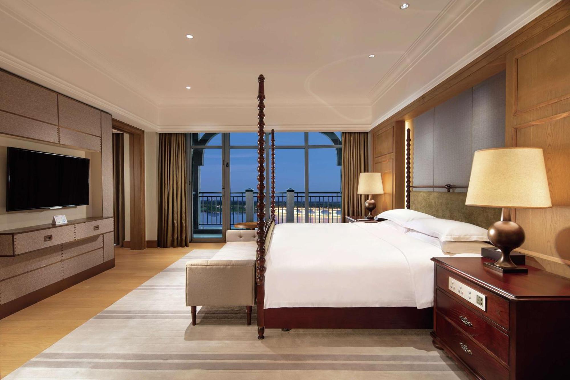 Отель Hilton Wenan Langfang Экстерьер фото